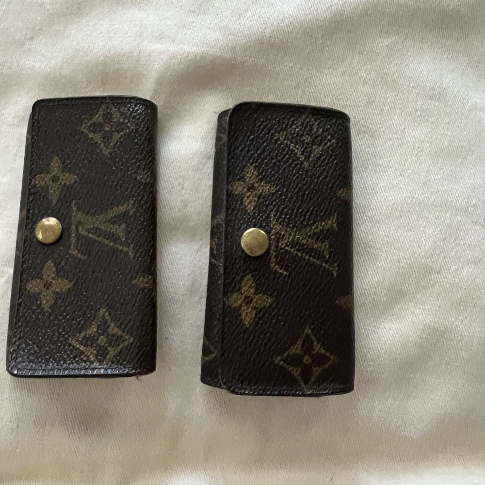 Set Authentic Louis Vuitton Key Case